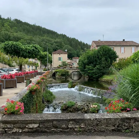 Spacious In A Charming, Tranquil Village *